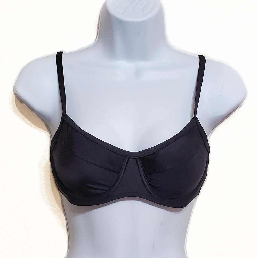 🌊 2/$15 Black Bikini Top Separate